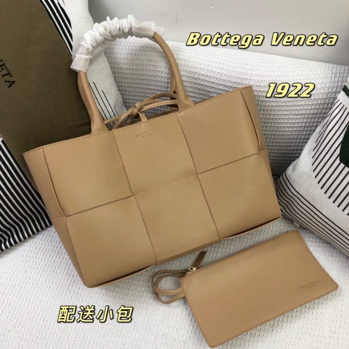ボッテガヴェネタバッグコピー 定番人気2021新品 Bottega Veneta メンズ トートバッグ