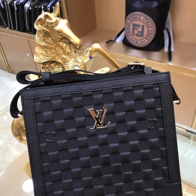 ルイヴィトンバッグコピー 定番人気2021新品 Louis Vuitton メンズ ショルダーバッグ - 画像 (5)