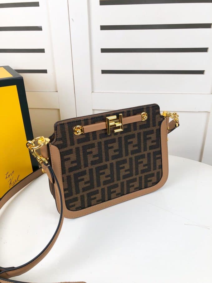 フェンディバッグコピー 2022新品注目度NO.1 FENDI レディース ショルダーバッグ - 画像 (3)