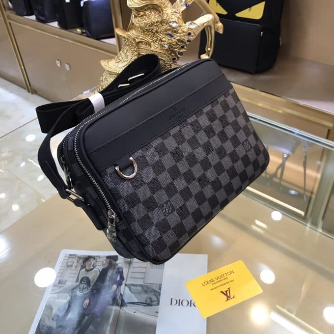 ルイヴィトンバッグコピー 定番人気2021新品 Louis Vuitton メンズ ショルダーバッグ - 画像 (3)