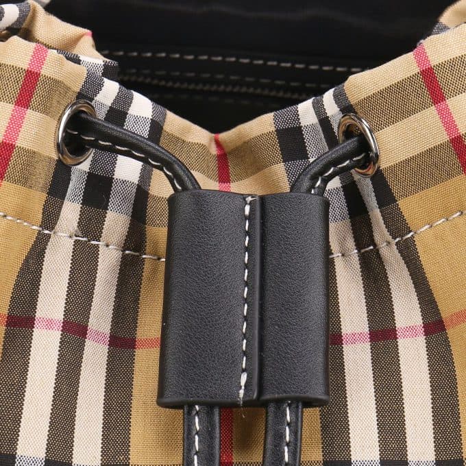 バーバリーバッグコピー 定番人気2021新品 BURBERRY 男女兼用 バックパック - 画像 (7)