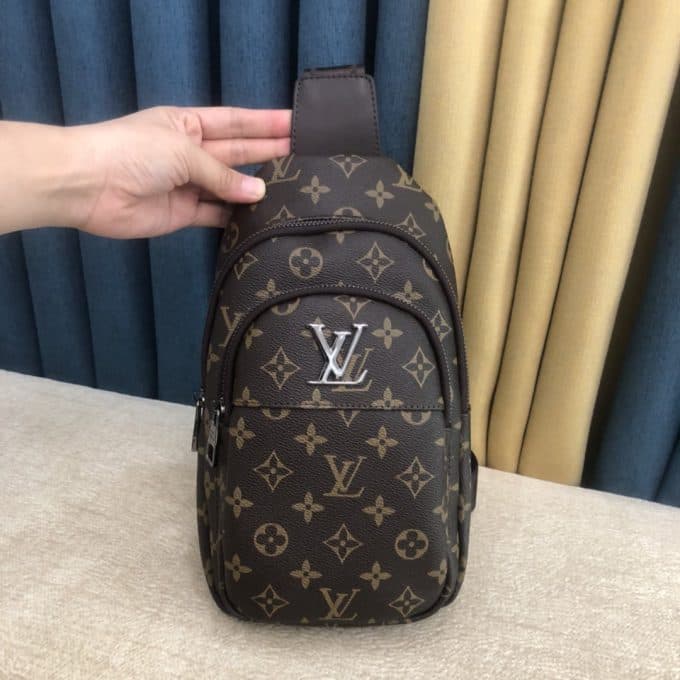 ルイヴィトンバッグコピー 2021新品注目度NO.1 Louis Vuitton メンズ ボディバッグ