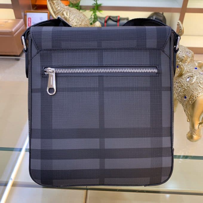 バーバリーバッグコピー 大人気2021新品 BURBERRY メンズ ショルダーバッグ - 画像 (2)