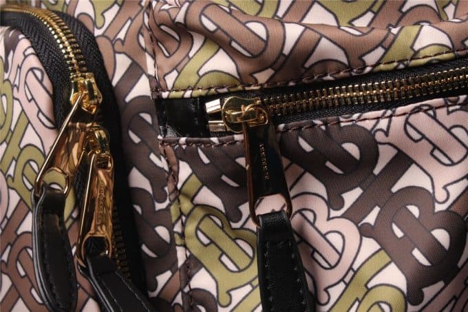 2019大人気爆発バーバリー(BURBERRY)☆レディース バックパックコピー☆人気商品今流行り欠かせない存在☆★ - 画像 (2)