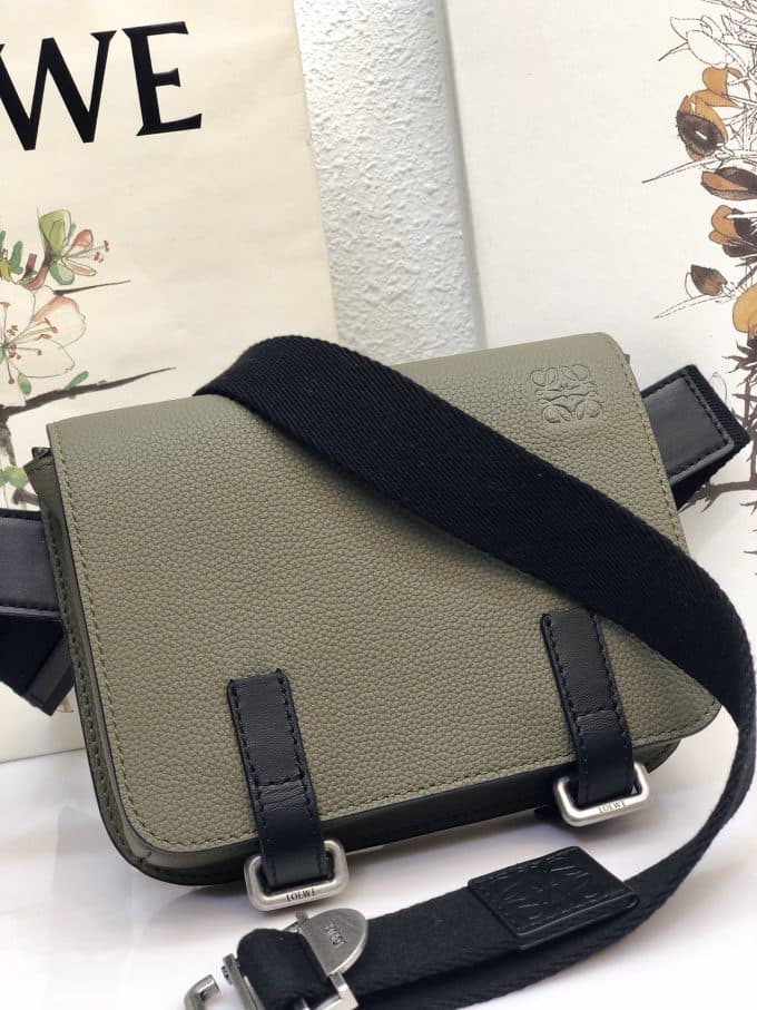 高品質 ロエベバッグコピー 定番人気2021新品 Loeweメンズ ショルダーバッグ