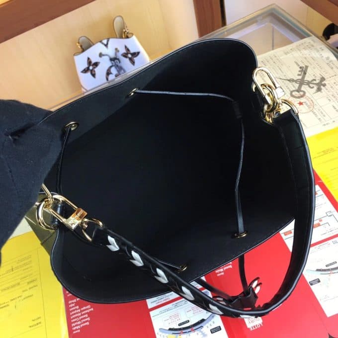 ルイヴィトンバッグコピー 大人気2020新品 Louis Vuitton レディース バケツバッグ - 画像 (8)