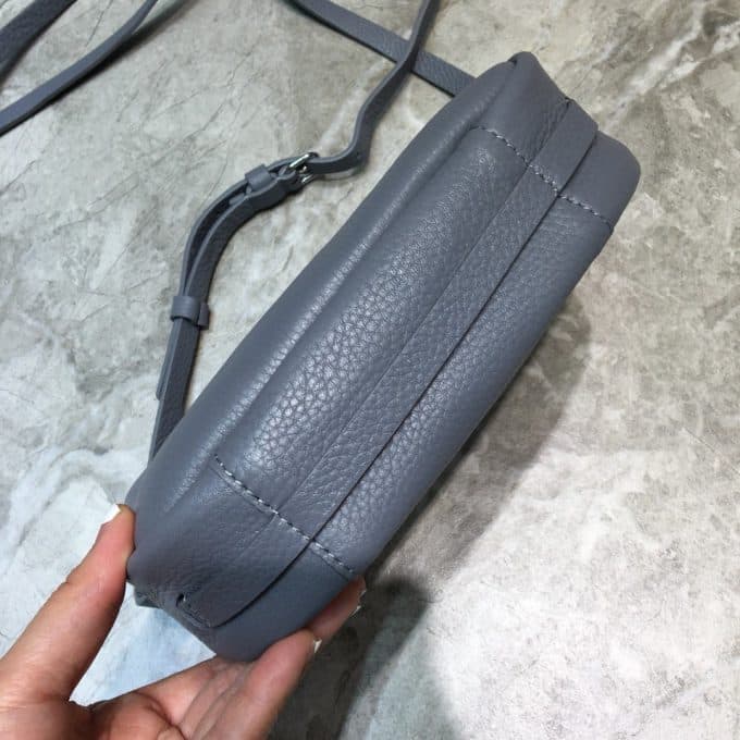 高品質 バレンシアガバッグコピー 2021新品注目度NO.1 BALENCIAGA 男女兼用 ショルダーバッグ - 画像 (4)