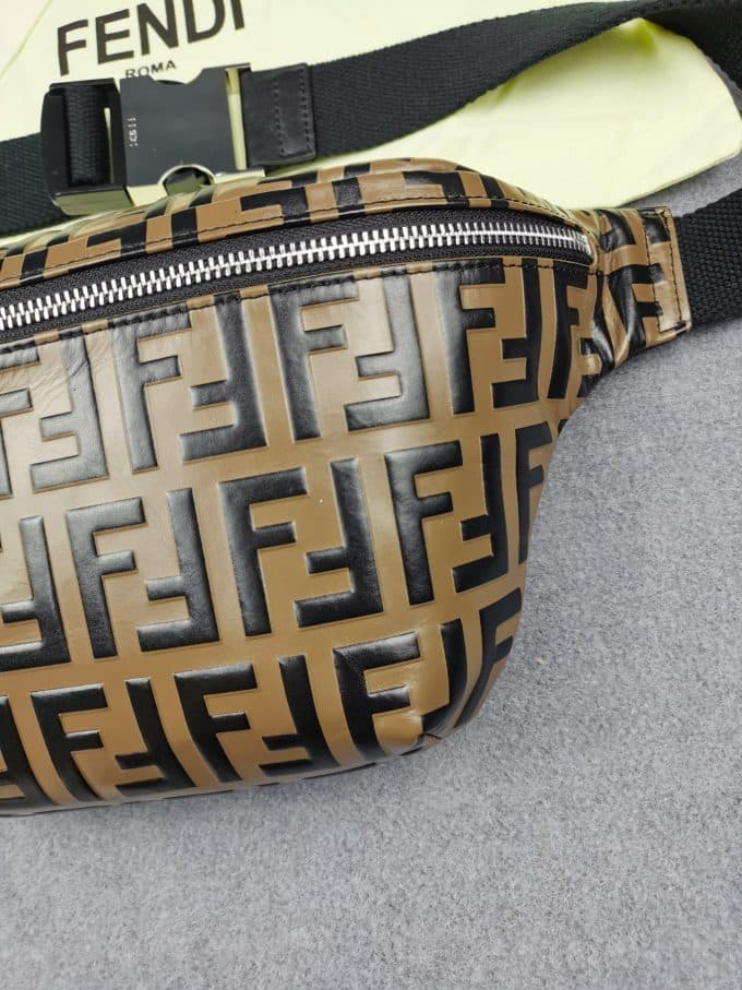 フェンディバッグコピー 2021新品注目度NO.1 FENDI メンズ ボディバッグ - 画像 (3)