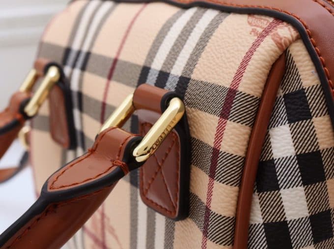 2019秋冬新作☆超売れ筋バーバリー(BURBERRY)☆レディース ハンドバックコピー☆特別価格にて販売!!今一番流行っている人気アイテム!! - 画像 (6)
