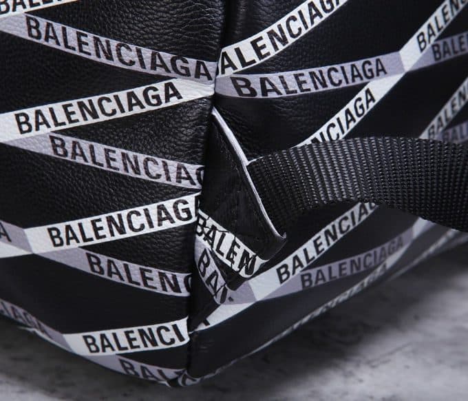 バレンシアガバッグコピー 定番人気2021新品 BALENCIAGA メンズ バックパック - 画像 (5)
