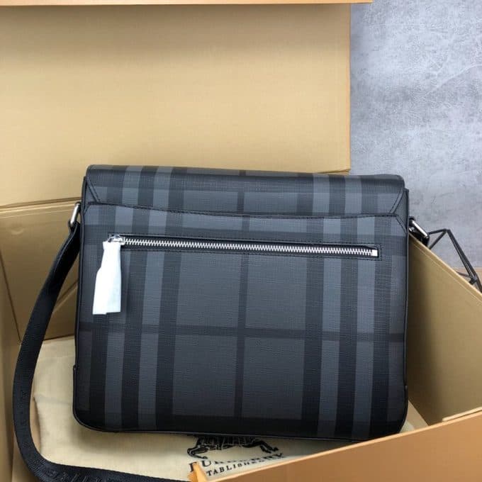 バーバリーバッグコピー 2021新品注目度NO.1 BURBERRY メンズ ショルダーバッグ - 画像 (2)