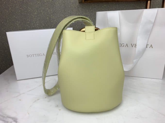 2019秋冬定番商品ボッテガヴェネタ(Bottega Veneta)☆レディース バケツバッグコピー☆爆発人気商品!数量限定発表★♫♪ - 画像 (5)