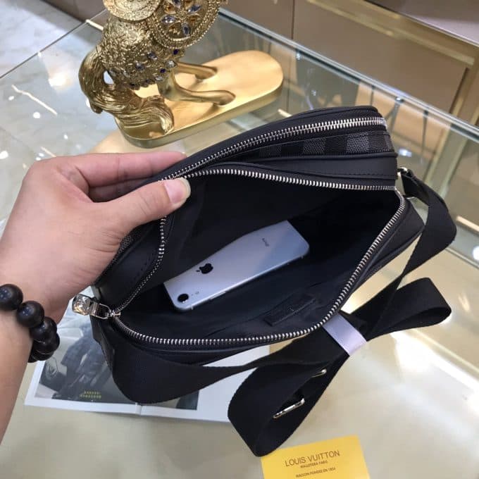 ルイヴィトンバッグコピー 定番人気2021新品 Louis Vuitton メンズ ショルダーバッグ - 画像 (8)