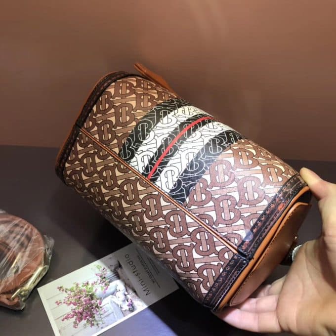 2019新作超売れ筋バーバリー(BURBERRY)☆レディース ハンドバックコピー☆効果抜群♪視線を独り占める!! - 画像 (8)