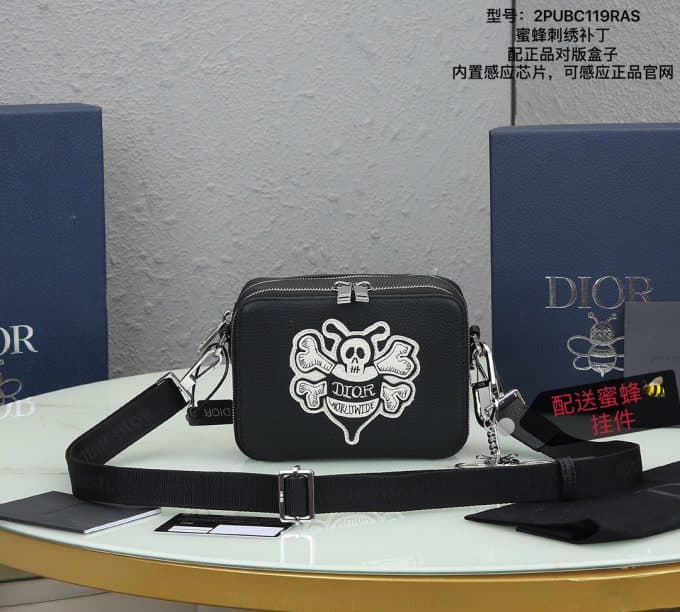 高品質 ディオールバッグコピー 2021新品注目度NO.1 Dior メンズ ショルダーバッグ