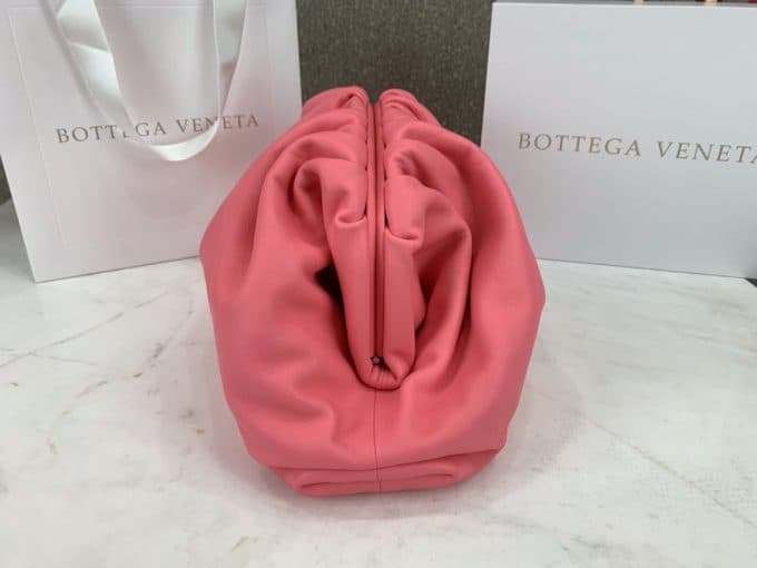 2019人気新作ボッテガヴェネタ(Bottega Veneta)☆レディースセカンドバッグコピー☆どんなアイテムとも相性がいい！絶賛発売中！！ - 画像 (3)