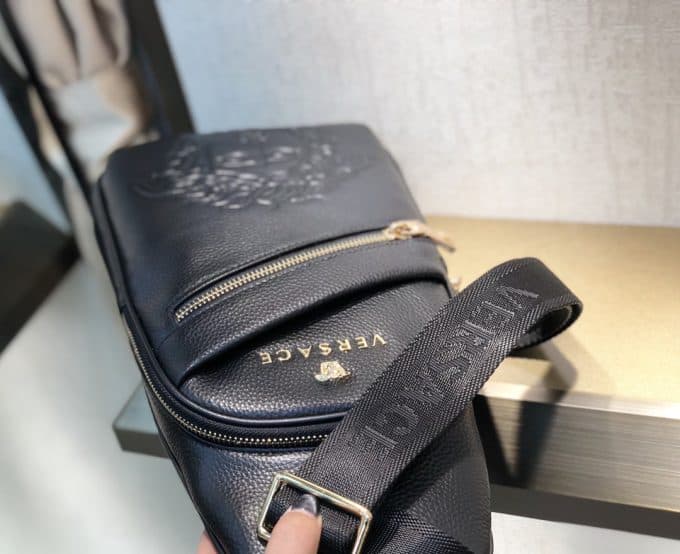 ヴェルサーチェバッグコピー 定番人気2021新品 VERSACE 男女兼用 ボディバッグ - 画像 (3)