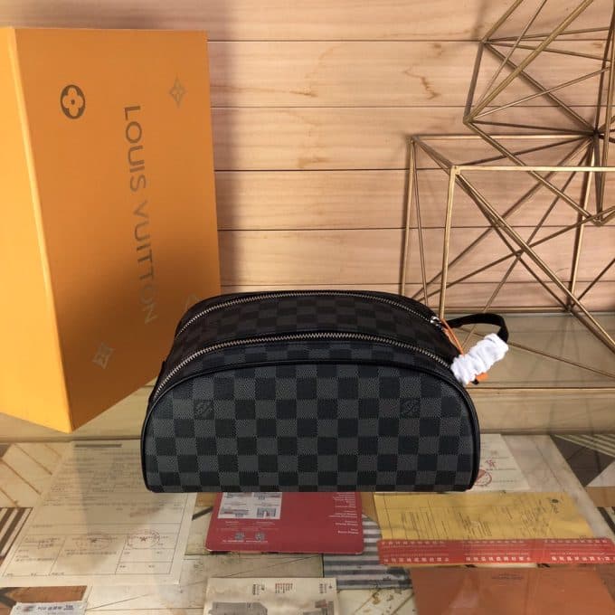 ルイヴィトンバッグコピー 2021新品注目度NO.1 Louis Vuitton 男女兼用 セカンドバッグ