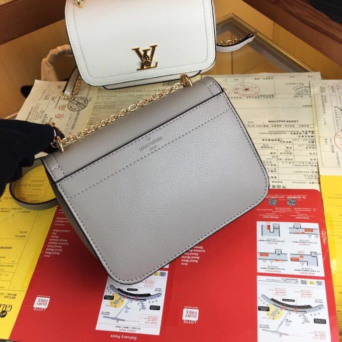 ルイヴィトンバッグコピー 2020新品注目度NO.1 Louis Vuitton レディース ショルダーバッグ - 画像 (8)