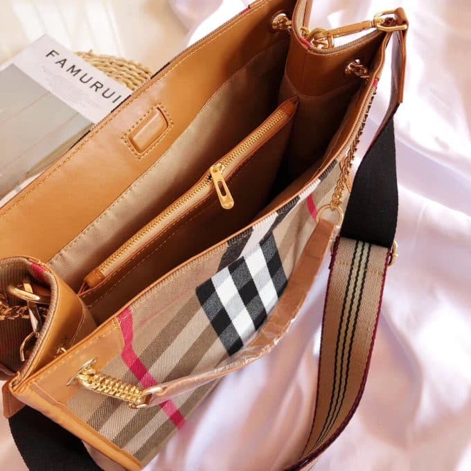 2019大人気爆発バーバリー(BURBERRY)☆レディース トートバッグコピー☆人気商品今流行り欠かせない存在☆★ - 画像 (5)