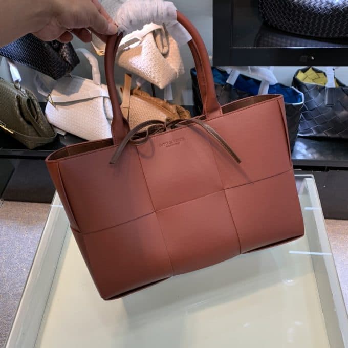 ボッテガヴェネタバッグコピー 大人気2021新品 Bottega Veneta メンズ トートバッグ