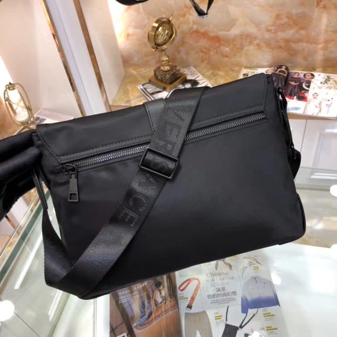 ヴェルサーチェバッグコピー 定番人気2021新品 VERSACE メンズ ショルダーバッグ - 画像 (3)