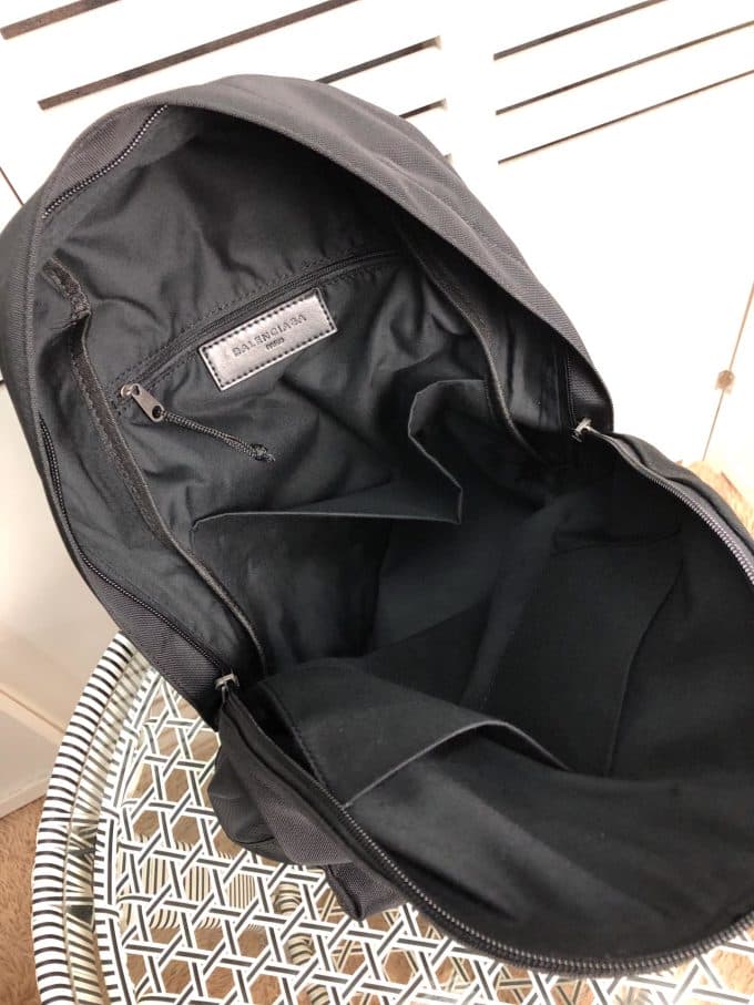 バレンシアガバッグコピー 大人気2021新品 BALENCIAGA 男女兼用 バックパック - 画像 (8)