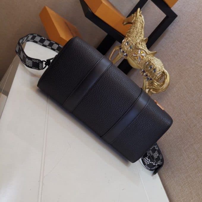 ルイヴィトンバッグコピー 定番人気2021新品 Louis Vuitton メンズ ショルダーバッグ - 画像 (4)