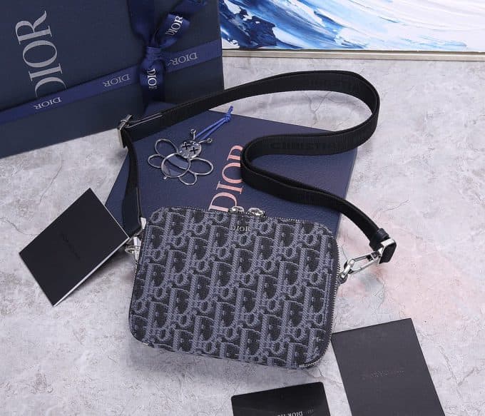 ディオールバッグコピー 定番人気2021新品 Dior メンズ ショルダーバッグ
