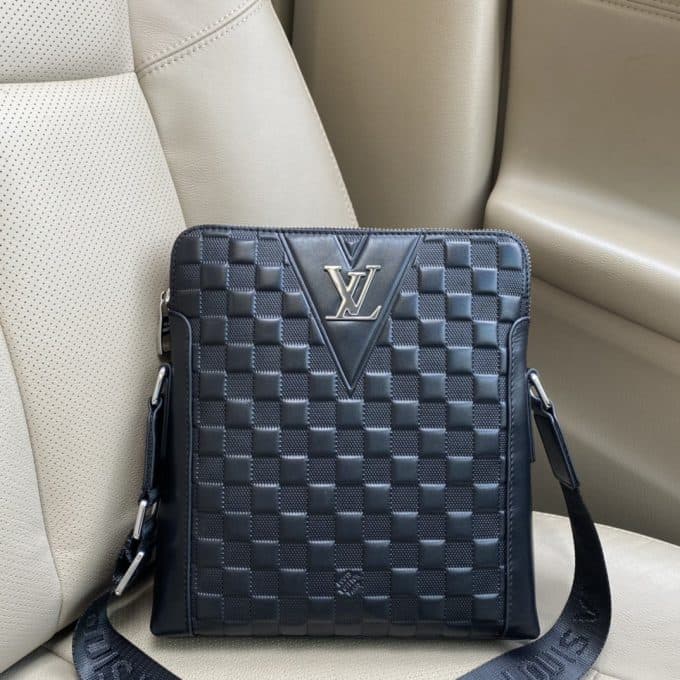 ルイヴィトンバッグコピー 大人気2021新品 Louis Vuitton メンズ ショルダーバッグ
