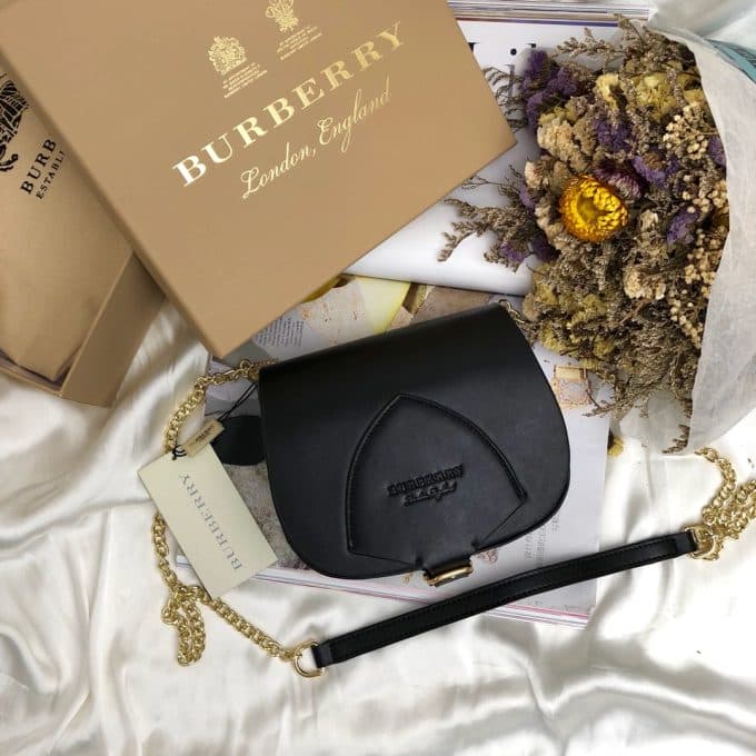 2019秋冬高品質バーバリー(BURBERRY)☆レディース ショルダーバッグコピー☆気持ちの良い触り心地♪相性抜群！