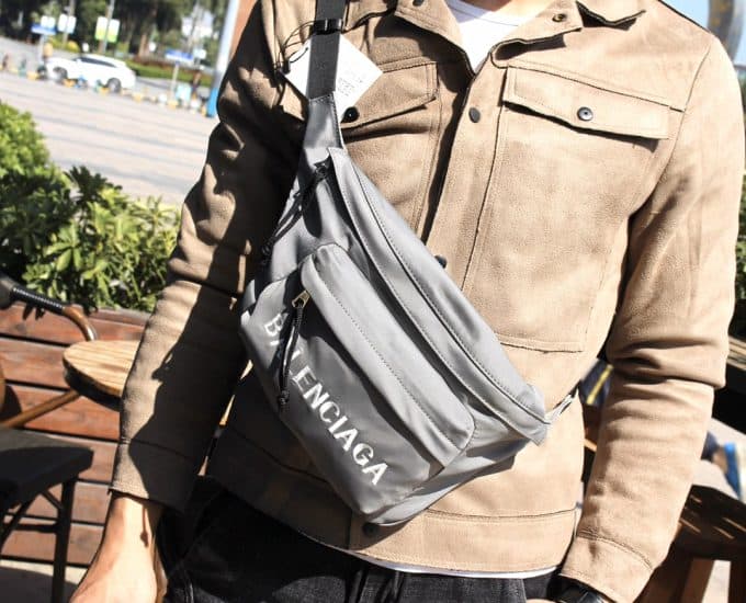 バレンシアガバッグコピー 定番人気2021新品 BALENCIAGA 男女兼用 ボディバッグ - 画像 (2)