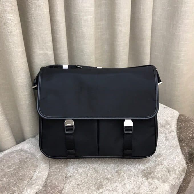 プラダバッグコピー 2021新品注目度NO.1 PRADA メンズ ショルダーバッグ