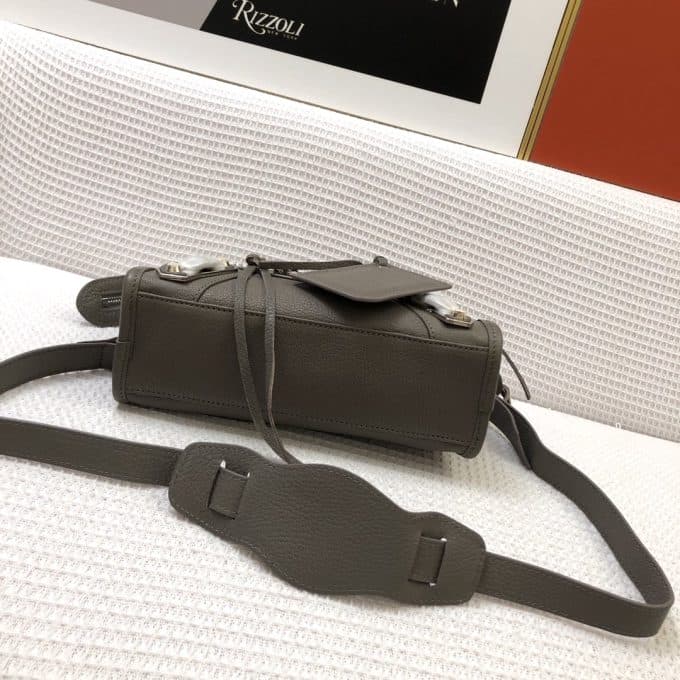人気高級バレンシアガバッグコピー 大人気2022新品 BALENCIAGAレディース ハンドバッグ - 画像 (7)