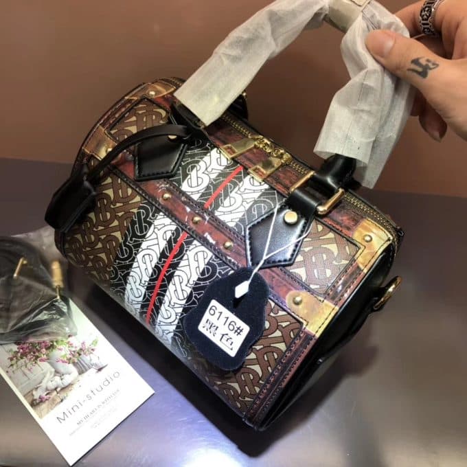 2019新作超売れ筋バーバリー(BURBERRY)☆レディース ハンドバックコピー☆効果抜群♪視線を独り占める!! - 画像 (5)