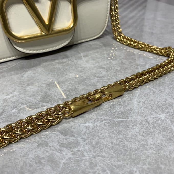 ヴァレンティノバッグコピー 定番人気2022新品 Valentino レディース ショルダーバッグ - 画像 (6)