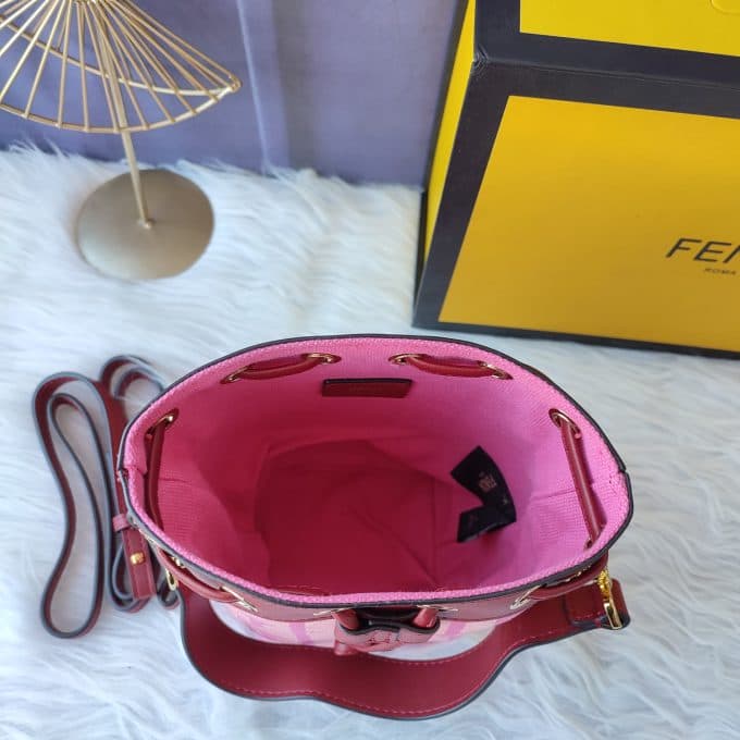 フェンディバッグコピー 大人気2022新品 FENDI レディース バケツバッグ - 画像 (9)