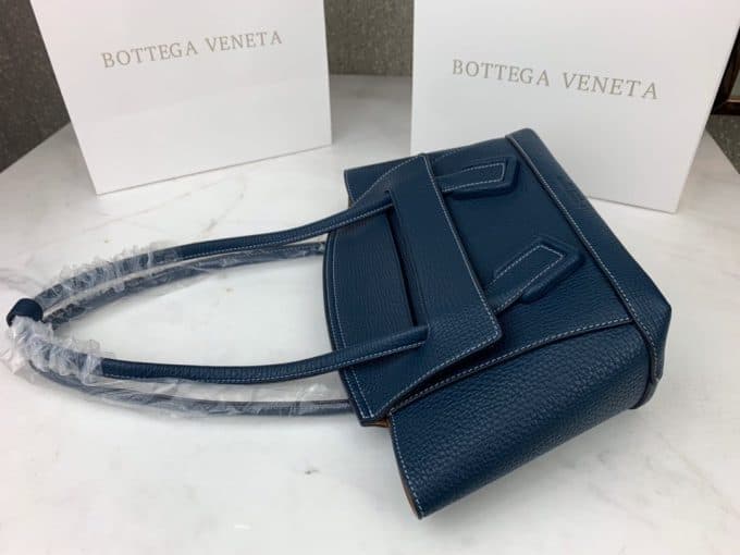 2019新作超売れ筋ボッテガヴェネタ(Bottega Veneta)☆レディース ハンドバックコピー☆効果抜群♪視線を独り占める!! - 画像 (5)