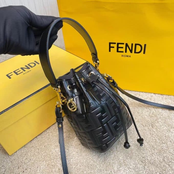 フェンディバッグコピー 定番人気2022新品 FENDI レディース バケツバッグ - 画像 (5)