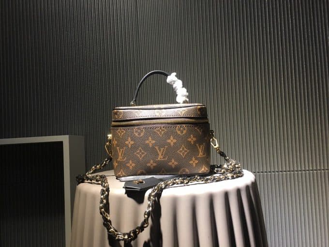 ルイヴィトンバッグコピー 2020新品注目度NO.1 Louis Vuitton レディース バケツバッグ