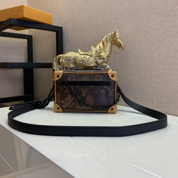 高品質ルイヴィトンバッグコピー 定番人気2021新品 Louis Vuitton メンズ ショルダーバッグ