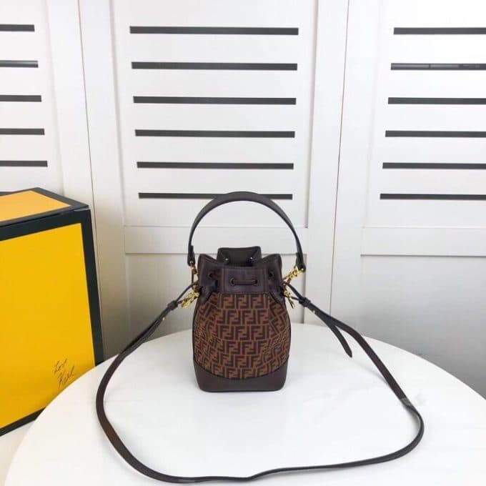 フェンディバッグコピー 2022新品注目度NO.1 FENDI レディース バケツバッグ - 画像 (2)