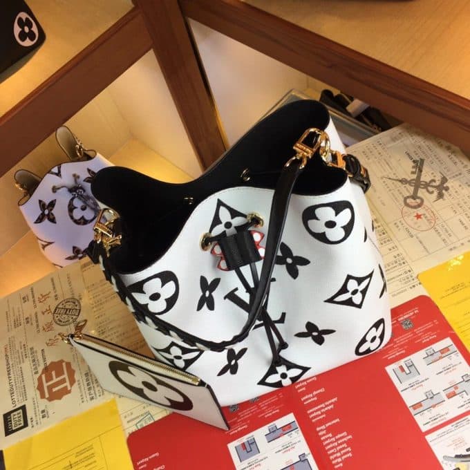 ルイヴィトンバッグコピー 2020新品注目度NO.1 Louis Vuitton レディース バケツバッグ - 画像 (6)