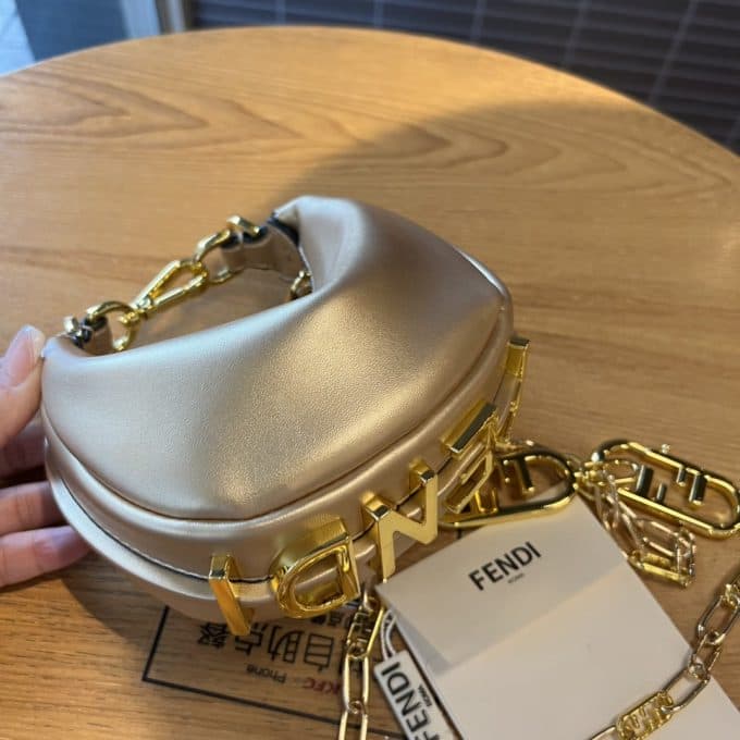 フェンディバッグコピー 大人気2022新品 FENDI レディース ハンドバッグ - 画像 (3)