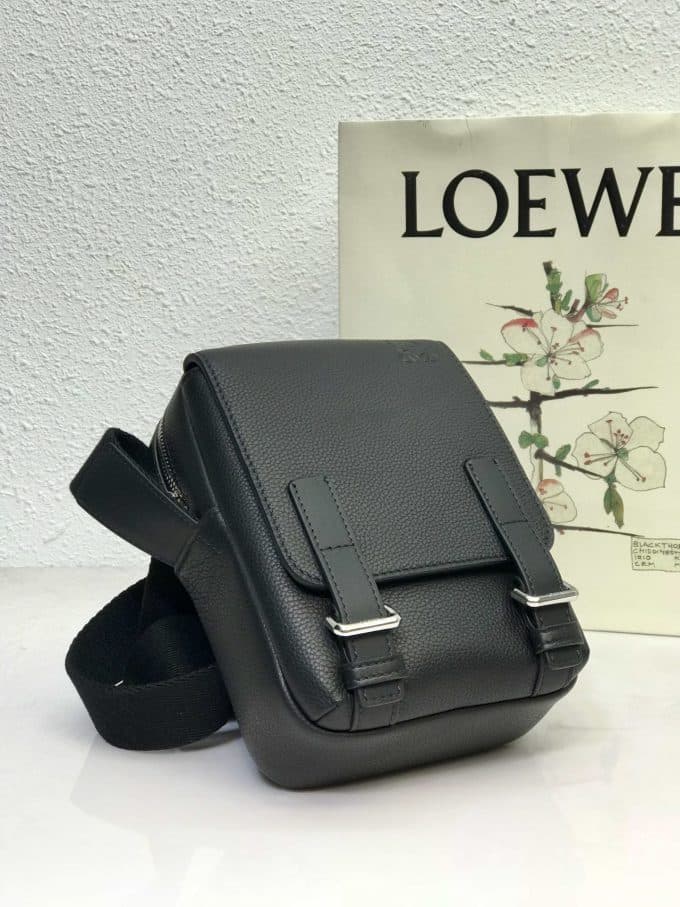 人気高級ロエベバッグコピー 2021新品注目度NO.1 Loeweメンズ ショルダーバッグ - 画像 (2)