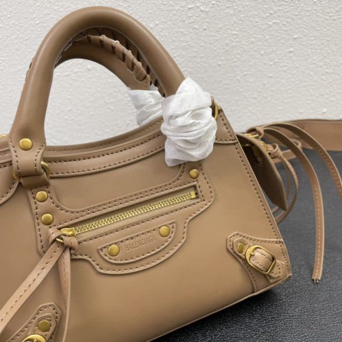 バレンシアガバッグコピー 定番人気2022新品 BALENCIAGAレディース ハンドバッグ - 画像 (4)