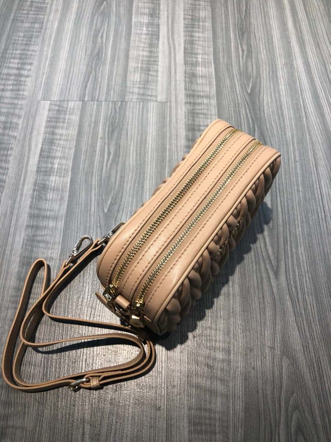 2019秋冬注目度NO.1ミュウミュウ(MIUMIU)☆ ショルダーバッグコピー☆特別価格にて販売!!アイテム続々追加中♪♪♪ - 画像 (6)