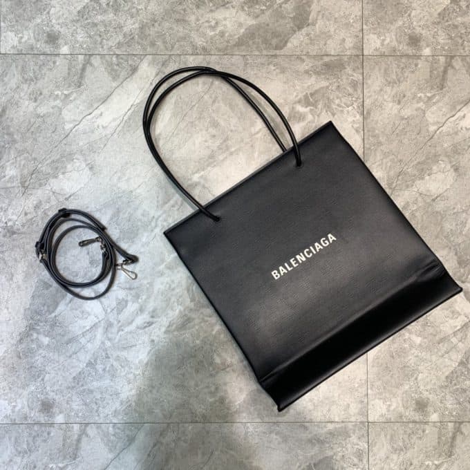 高品質 バレンシアガバッグコピー 定番人気2021新品 BALENCIAGA 男女兼用 トートバッグ