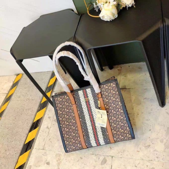 2019秋冬大人気バーバリー(BURBERRY)☆レディース トートバッグコピー☆絶品定番商品!今から活躍!絶賛発売中！♪♪ - 画像 (8)