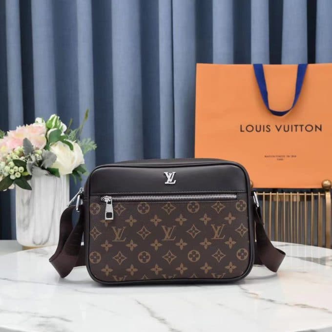 ルイヴィトンバッグコピー 大人気2021新品 Louis Vuitton メンズ ショルダーバッグ